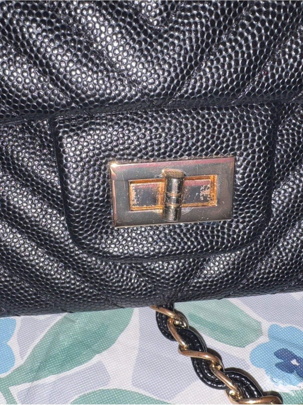 Classic Black Quilted Chain-Handle Shoulder Bag - Picture 5 of 6